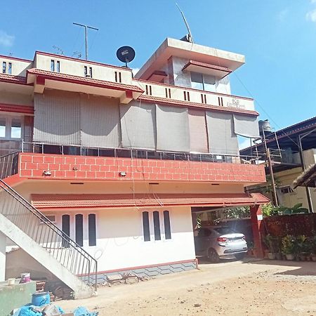 Eshwarkrupa Homestay Madikeri Bagian luar foto