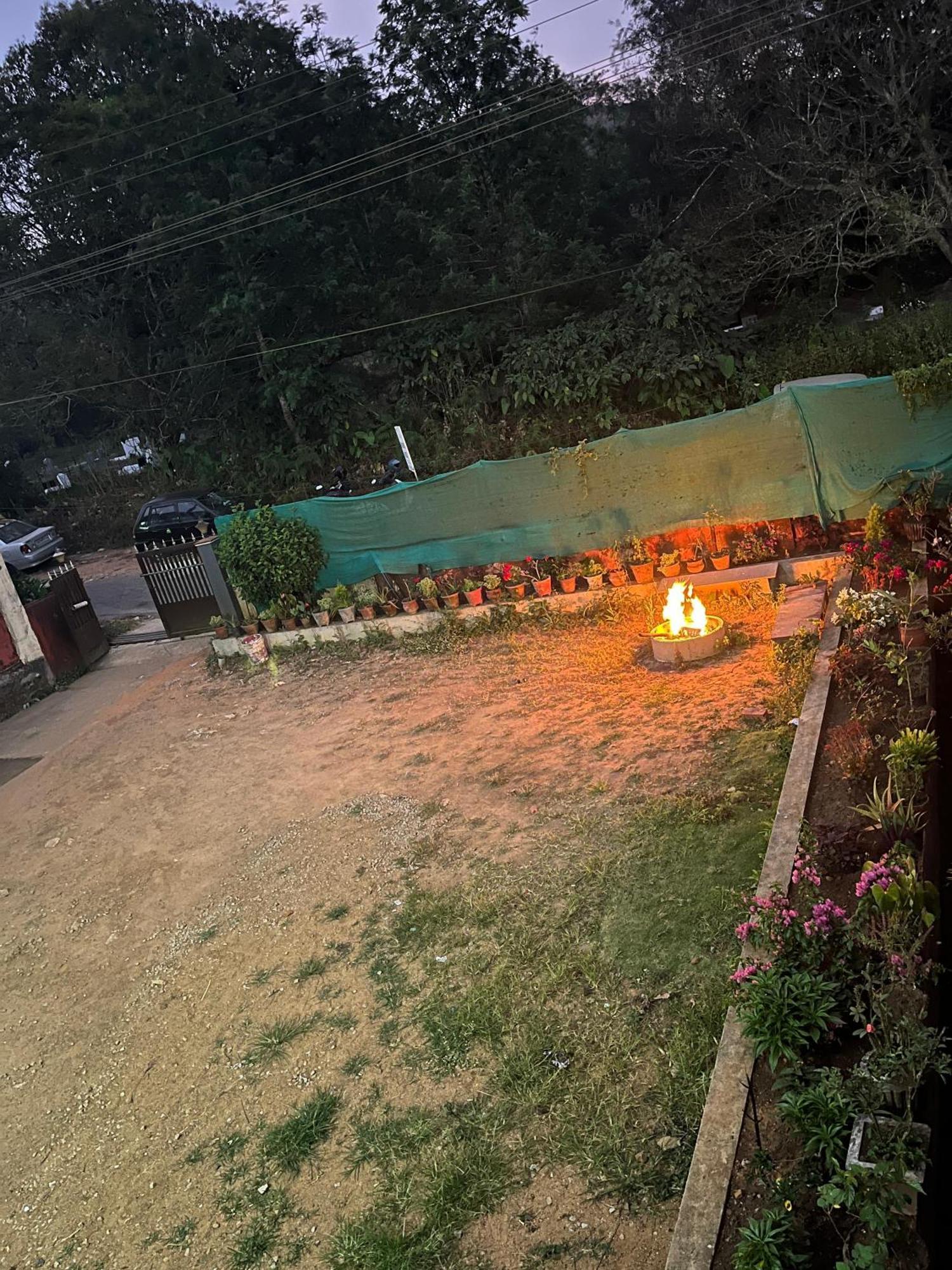 Eshwarkrupa Homestay Madikeri Bagian luar foto