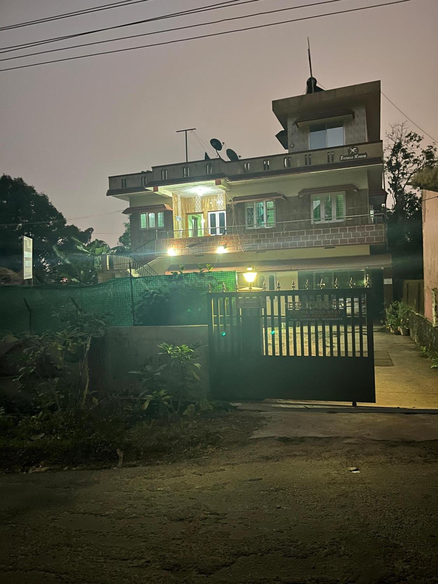Eshwarkrupa Homestay Madikeri Bagian luar foto