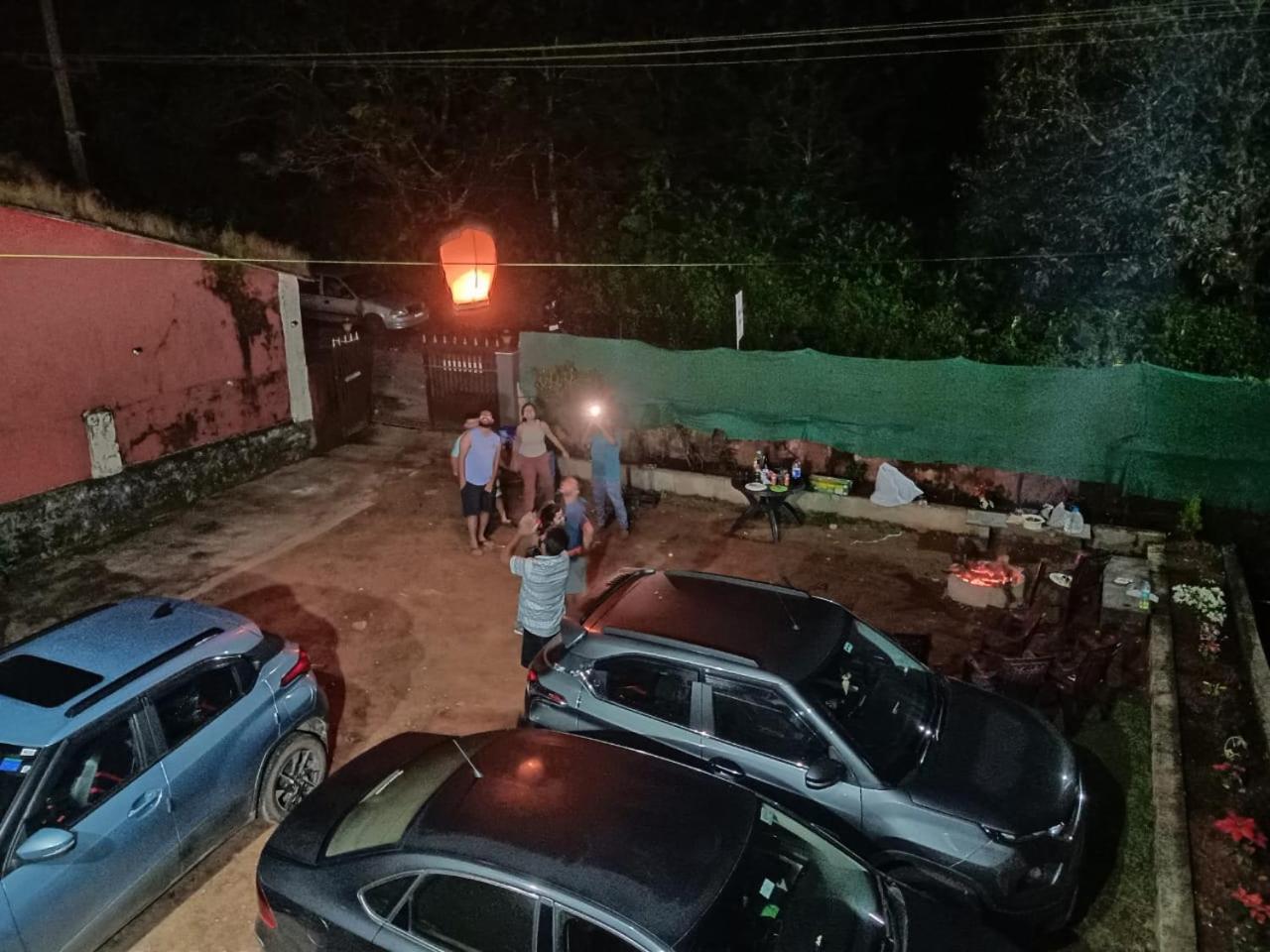 Eshwarkrupa Homestay Madikeri Bagian luar foto