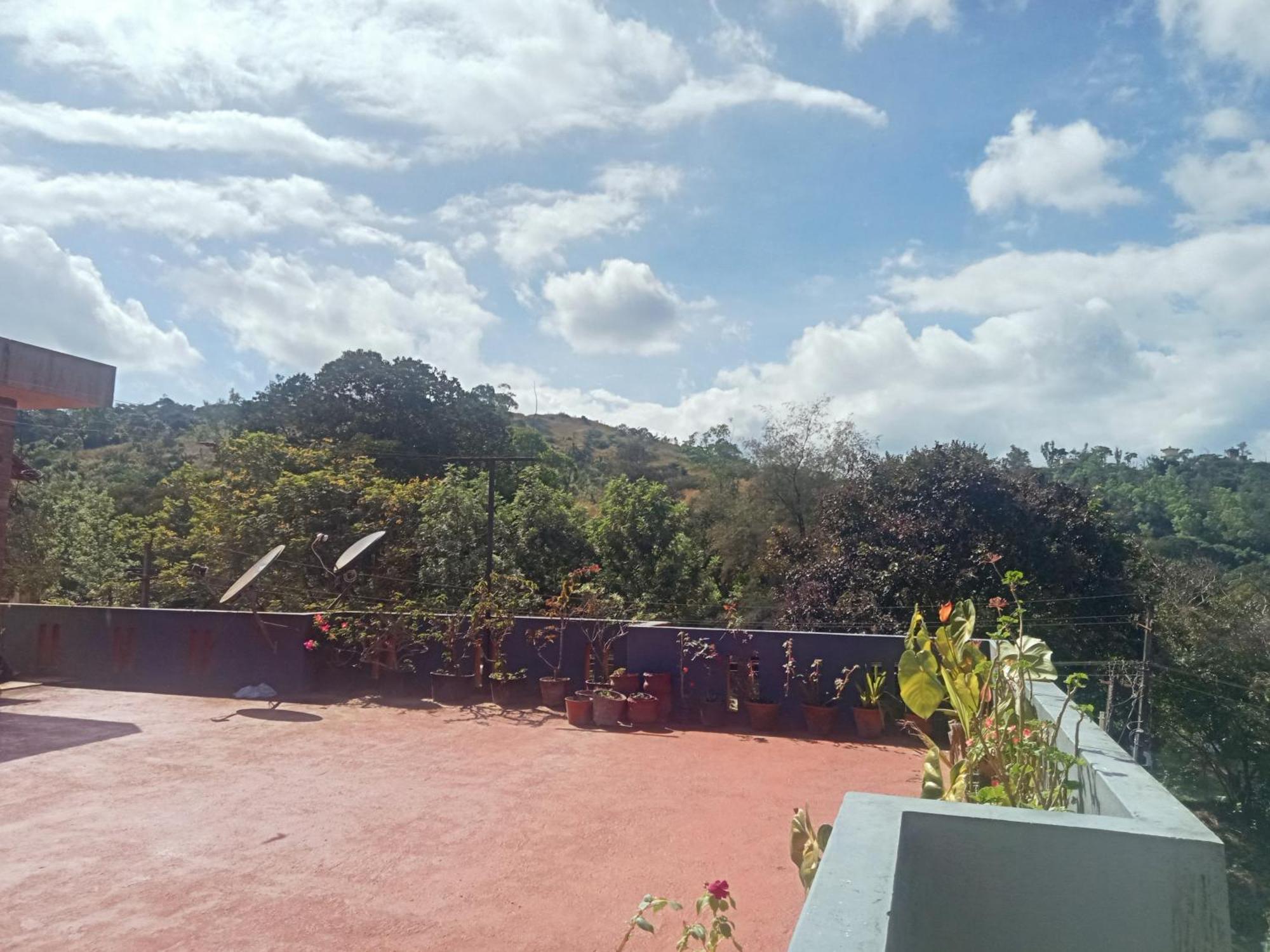 Eshwarkrupa Homestay Madikeri Bagian luar foto